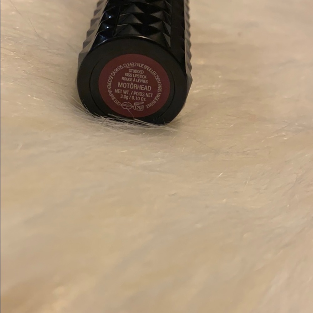 Lipstick - Picture 3 of 3